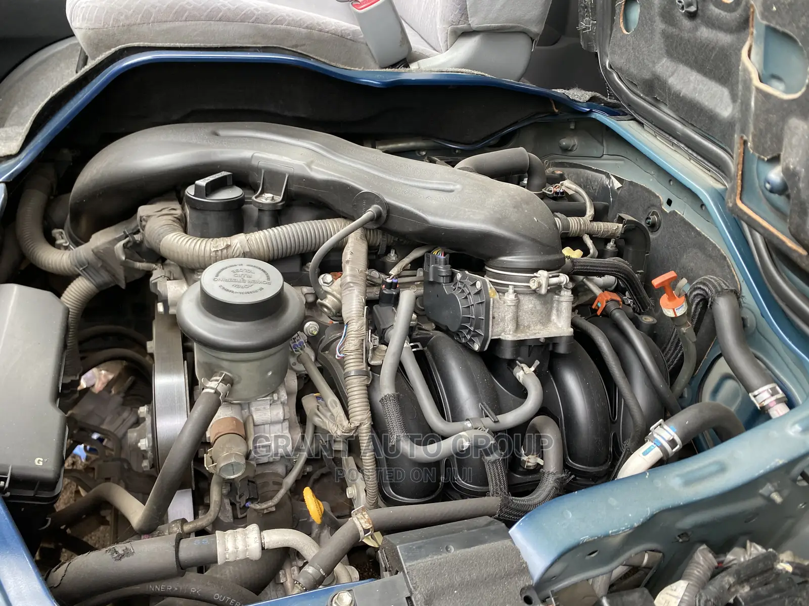 Toyota HiAce 2014 Blue