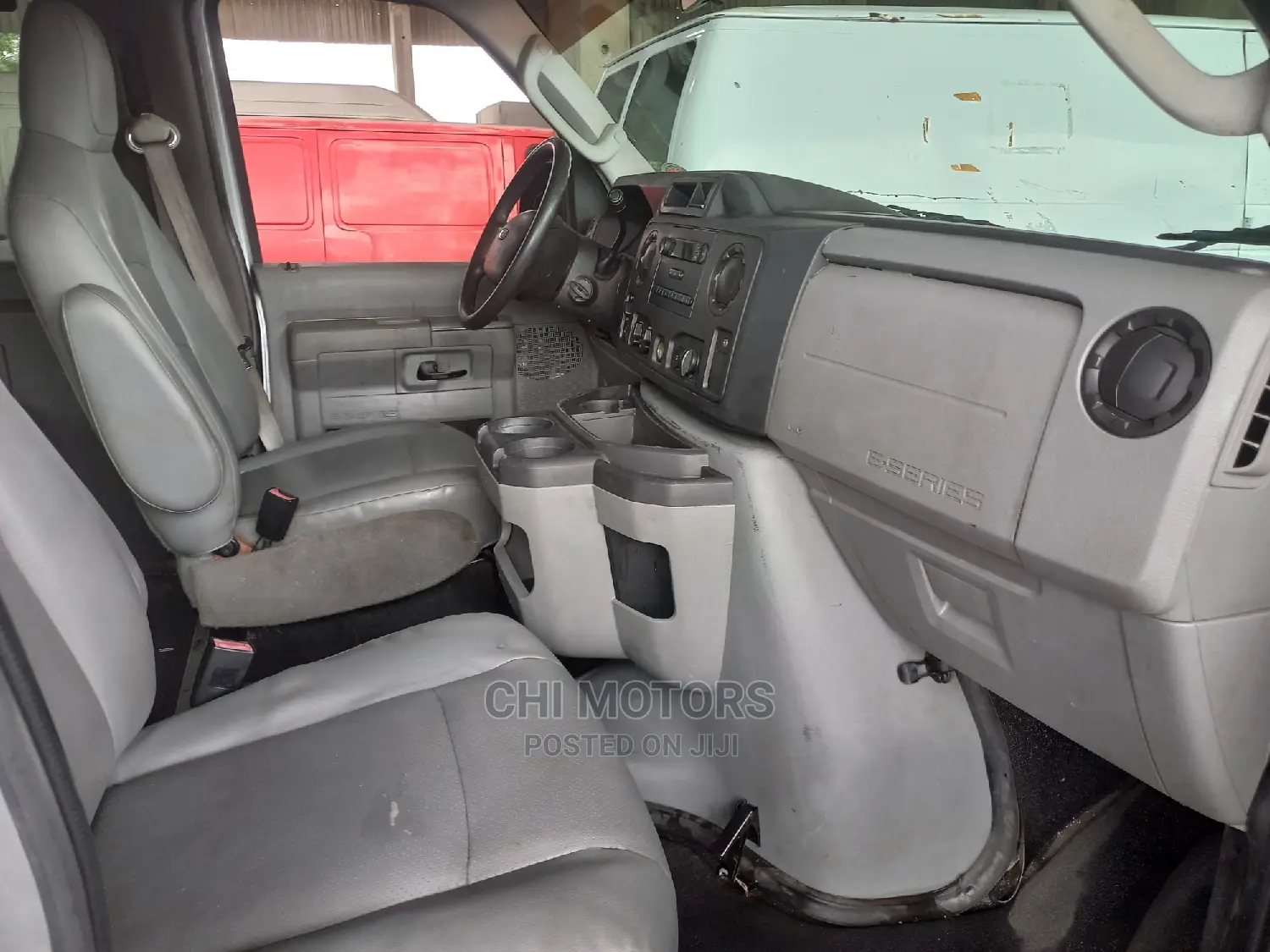 Ford E350 2013 Silver