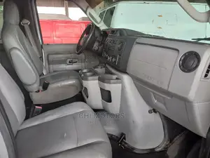 Ford E350 2013 Silver