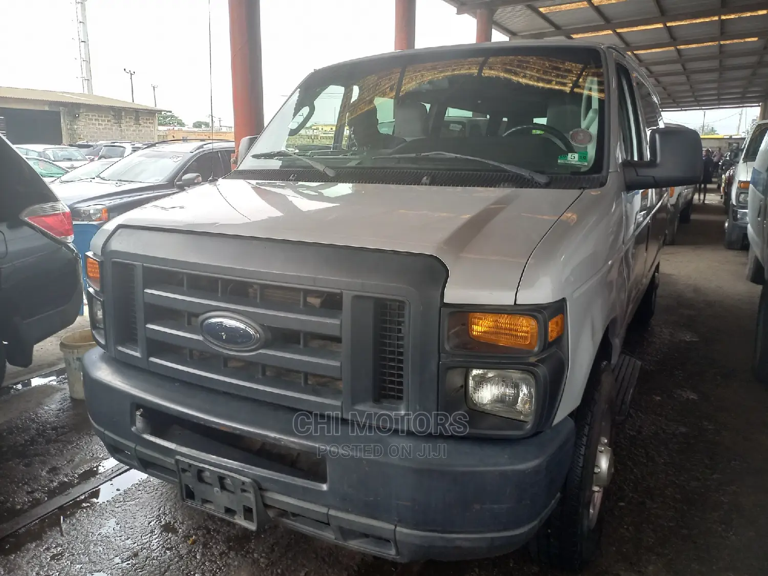 Ford E350 2013 Silver