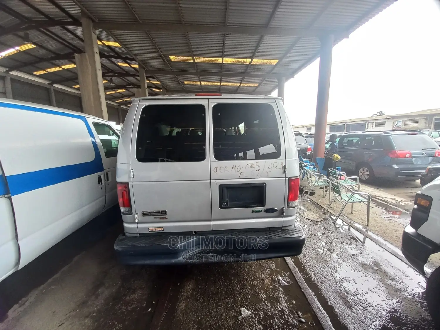 Ford E350 2013 Silver