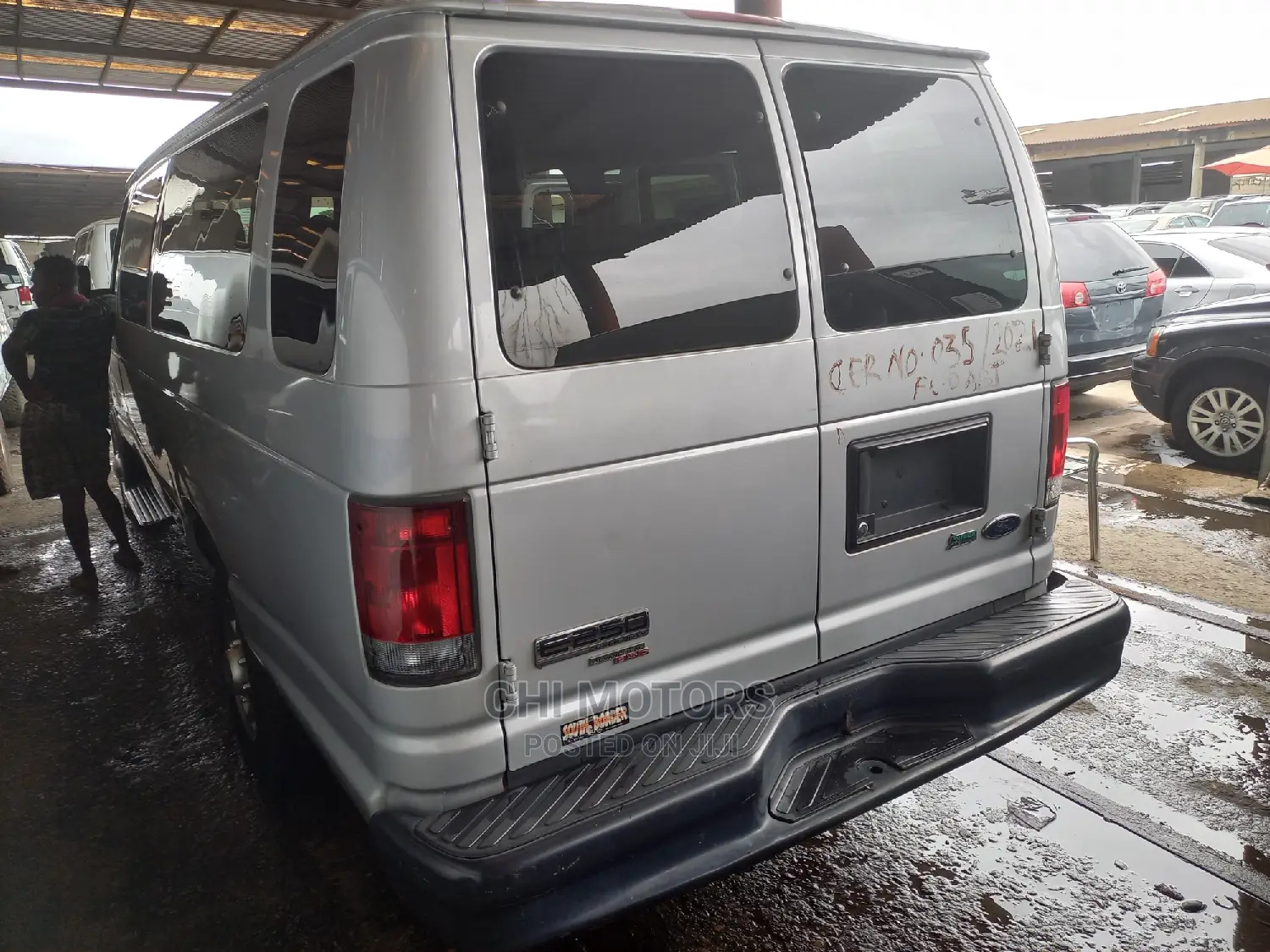 Ford E350 2013 Silver