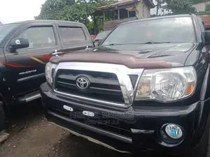 Toyota Tacoma 2010 Black