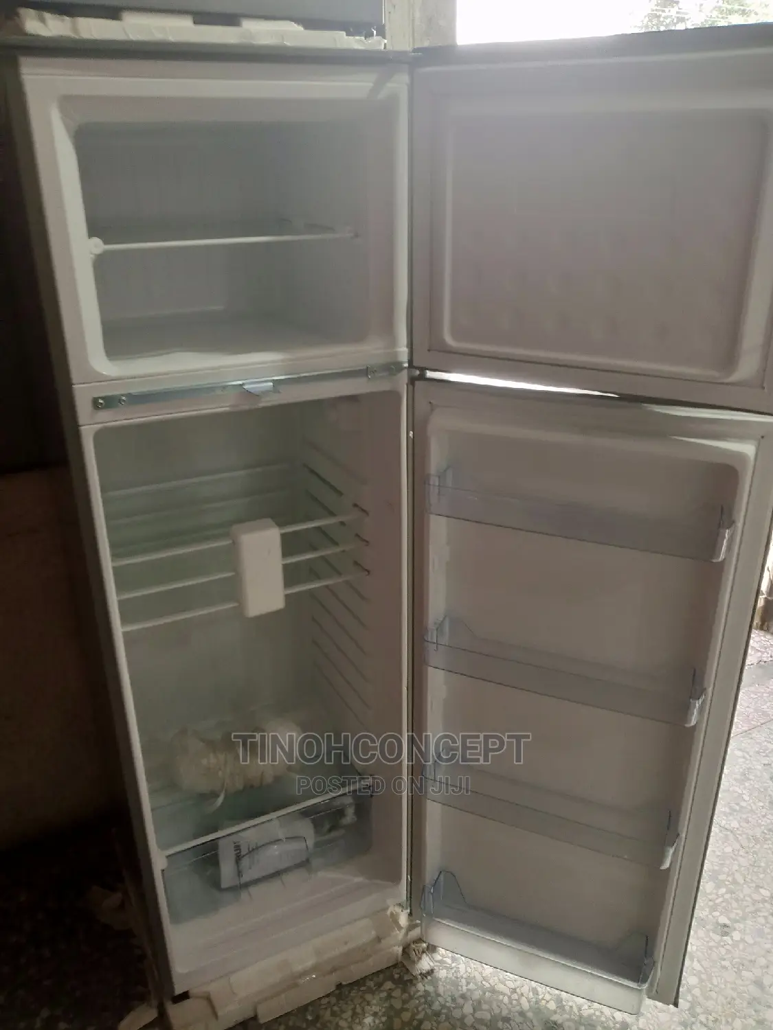 Skyrun Refrigerator Model 250m