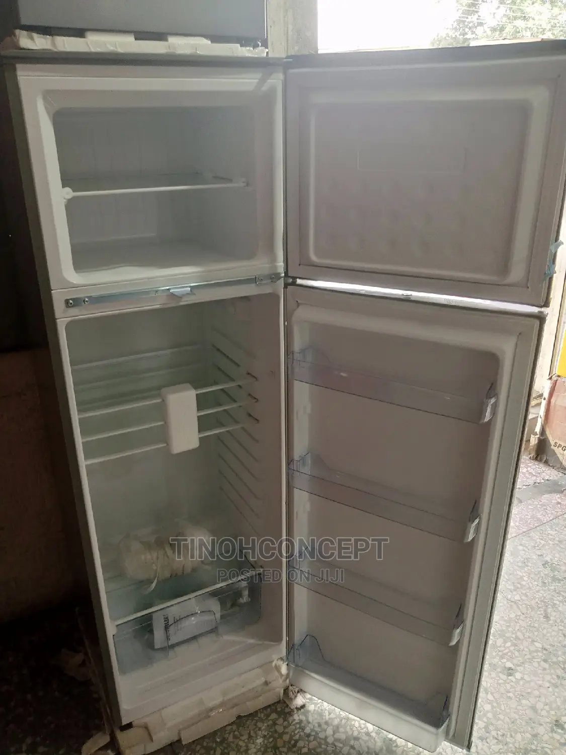 Skyrun Refrigerator Model 250m