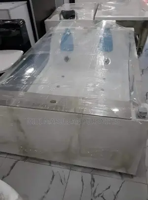 Jacuzzi Bathtub