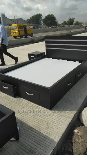 4.5*Six Ft Bedframe