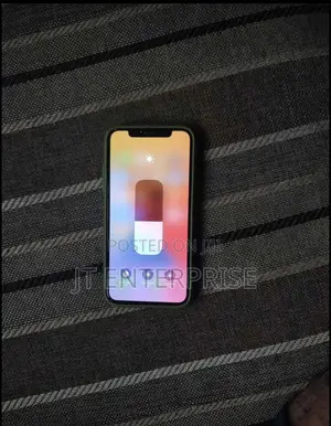 Apple iPhone X 64 GB Black