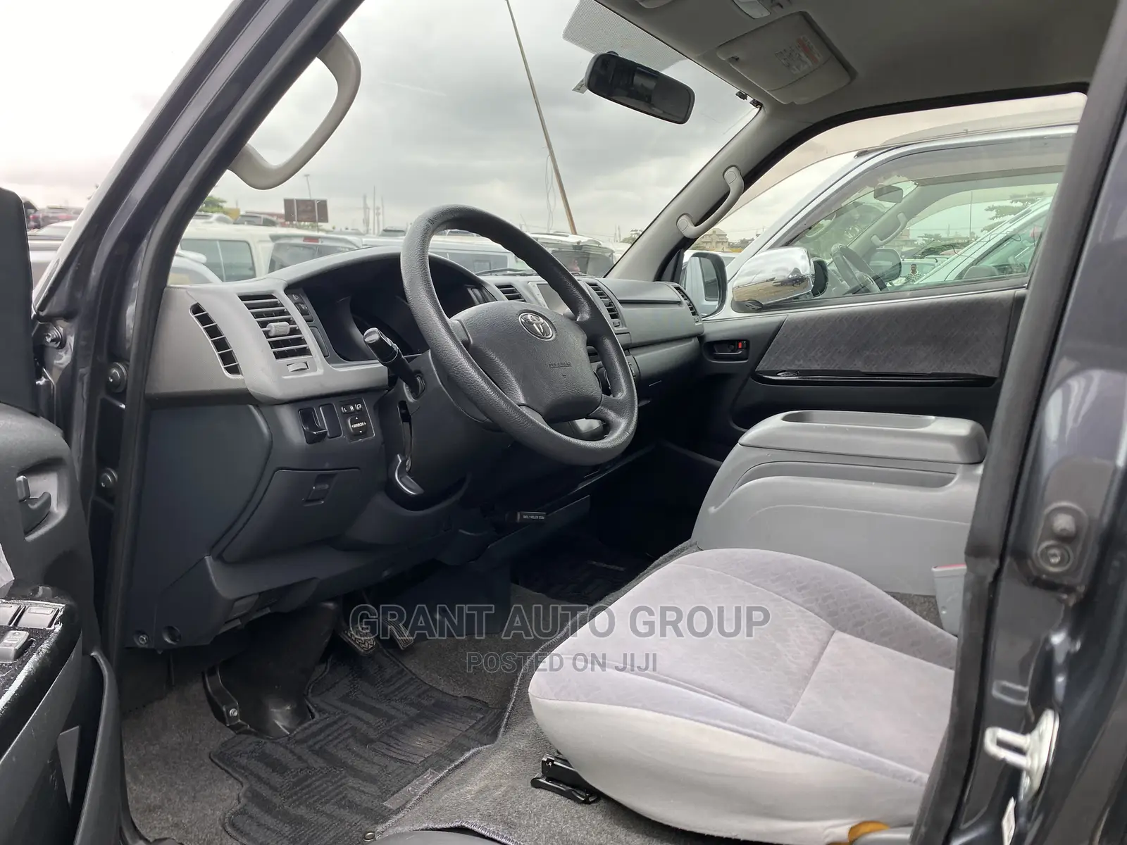 Toyota HiAce 2012 Grey