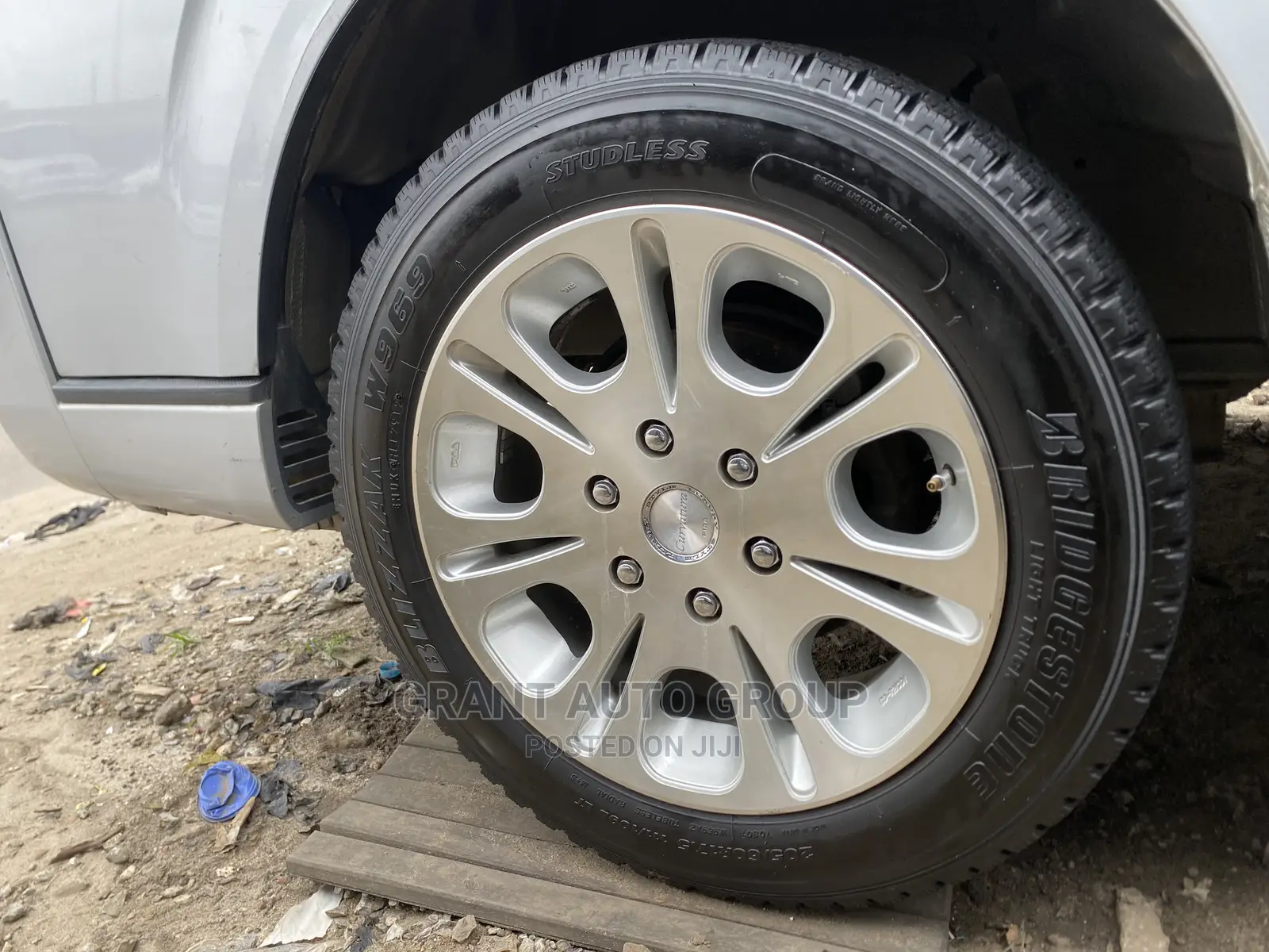 Toyota HiAce 2014 Silver
