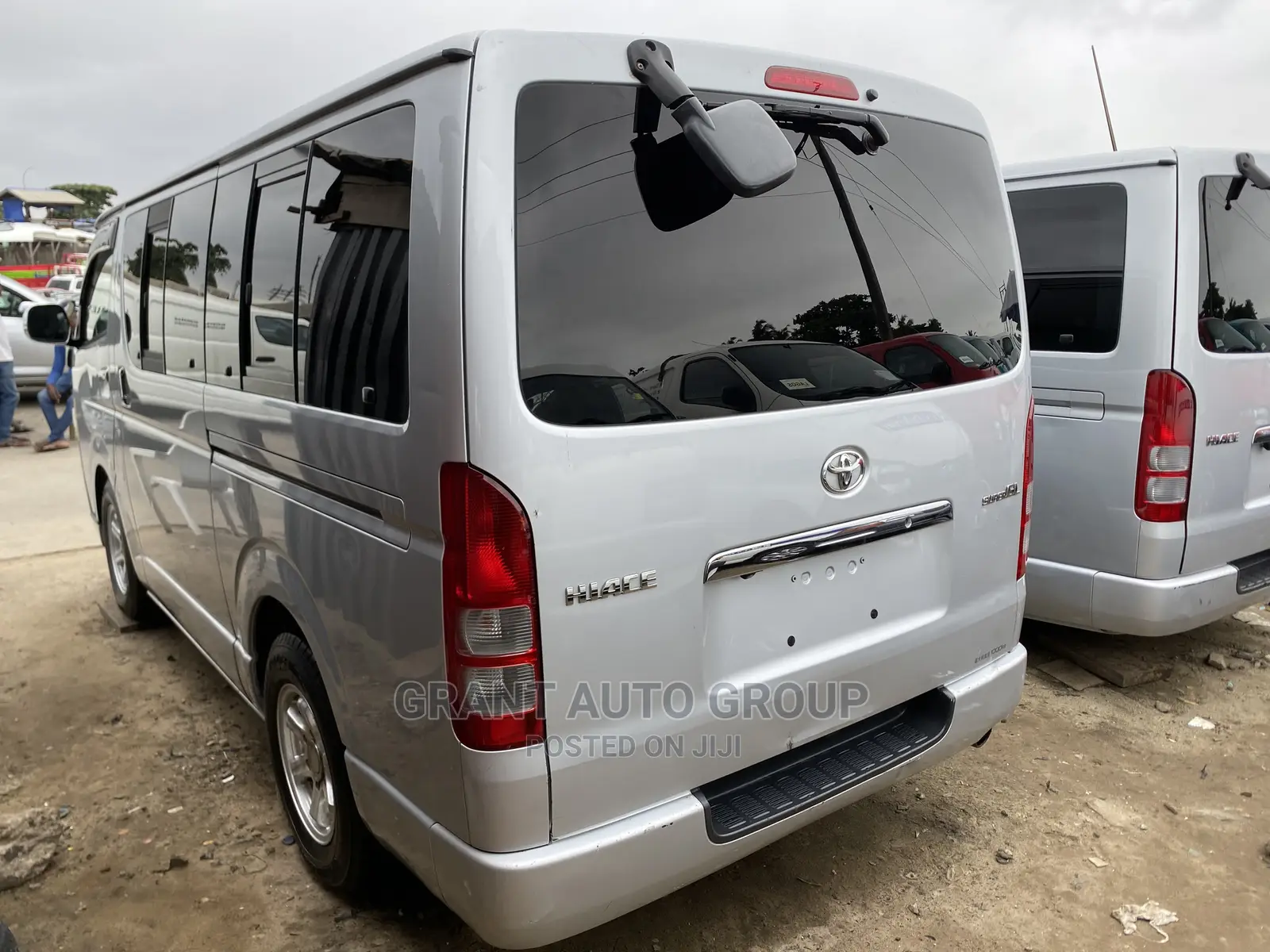 Toyota HiAce 2012 Silver