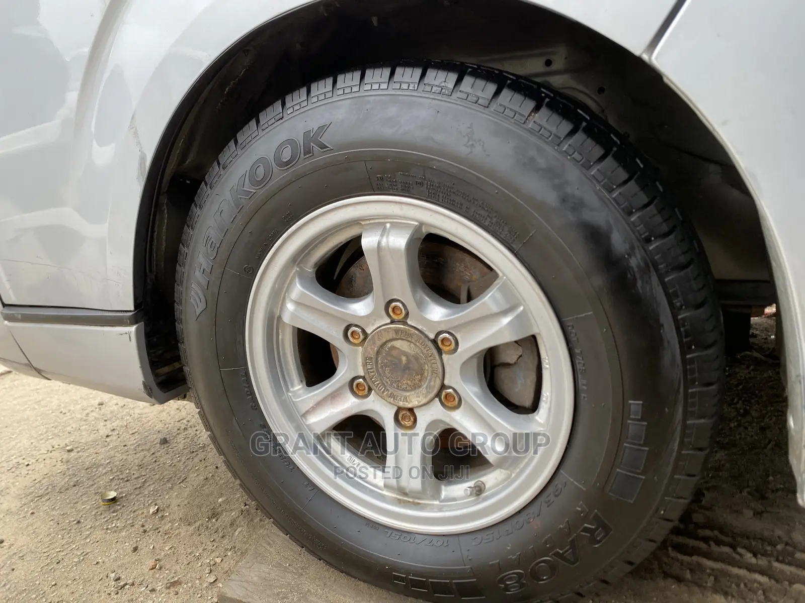 Toyota HiAce 2012 Silver