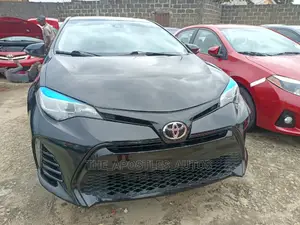 Toyota Corolla SE (1.8L 4cyl 2A) 2018 Black