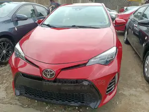 Toyota Corolla 2017 Red