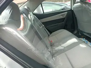 Toyota Corolla 2015 Silver