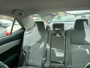 Toyota Corolla 2015 Silver