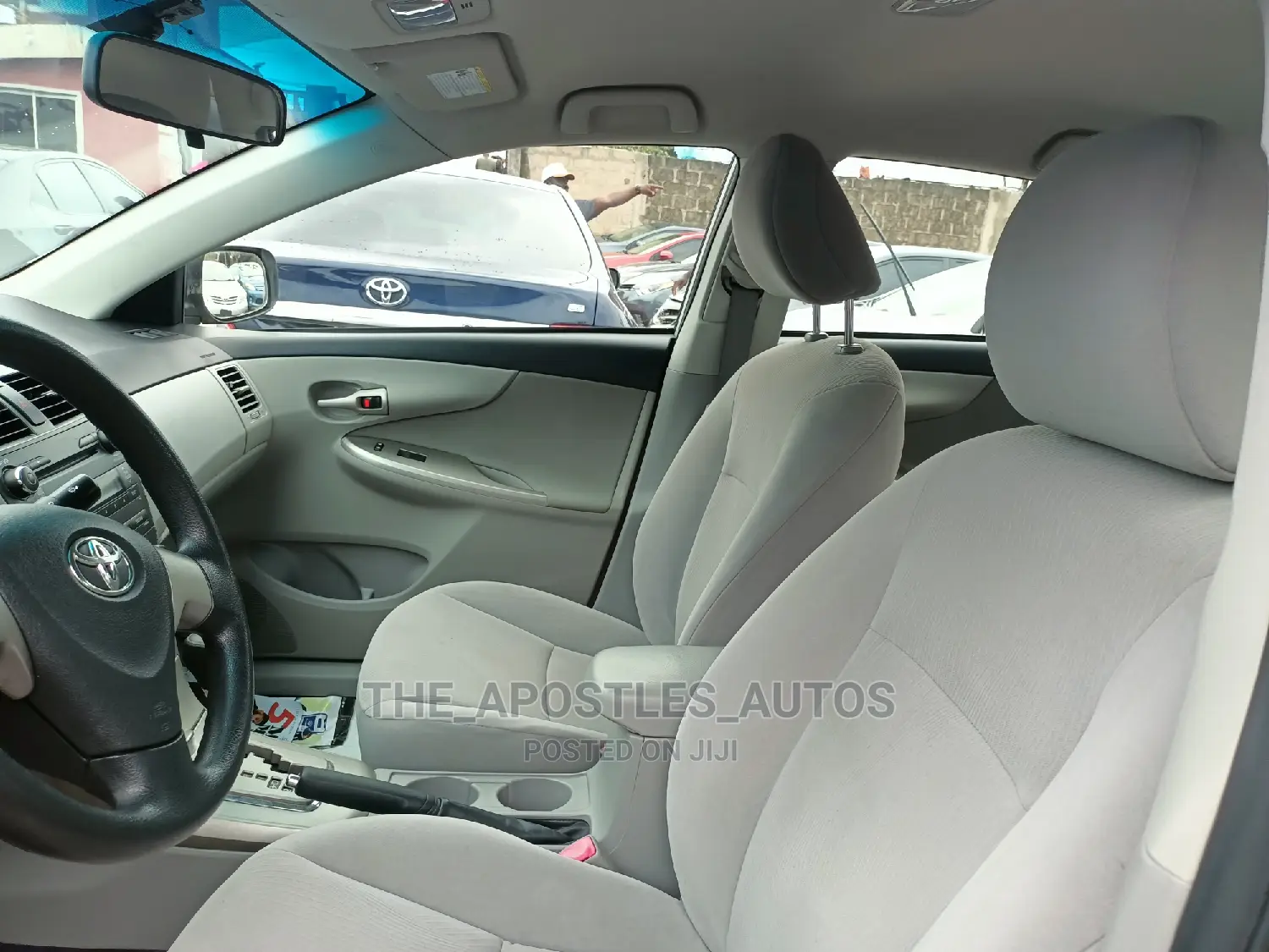 Toyota Corolla 2011 Silver