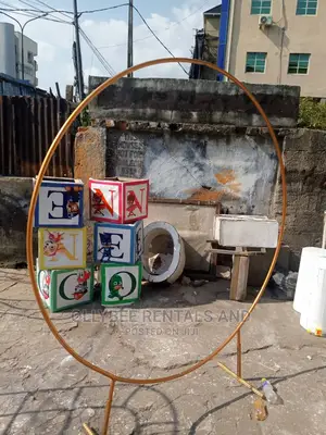 Rentals; Backdrops, Decors.