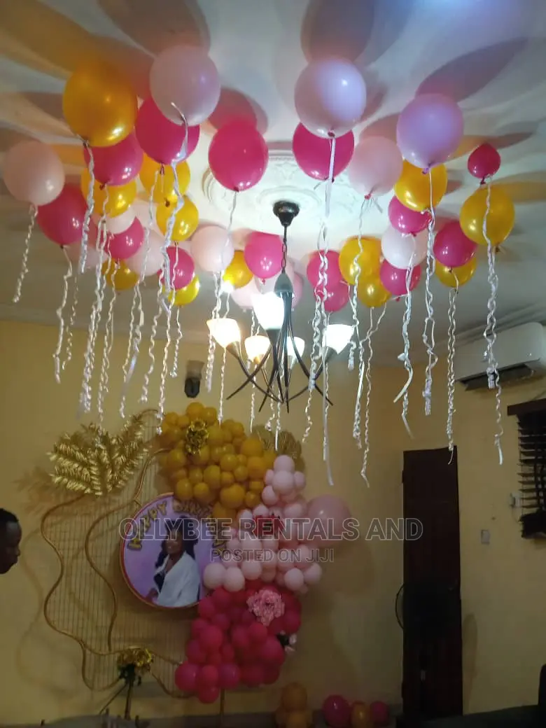 Rentals; Backdrops, Decors.