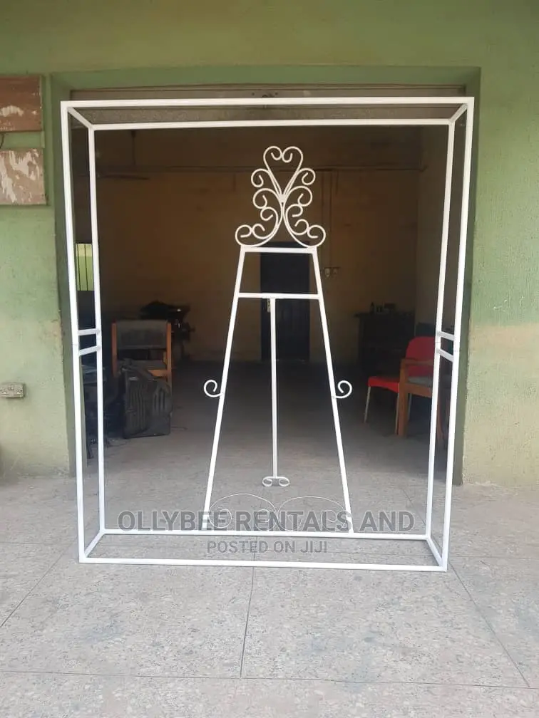 Rentals; Backdrops, Decors.