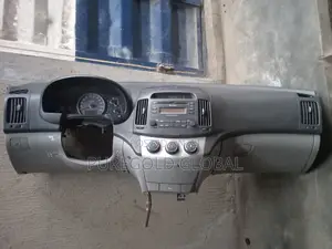 Dashboard for Hyundai Elantra 2006