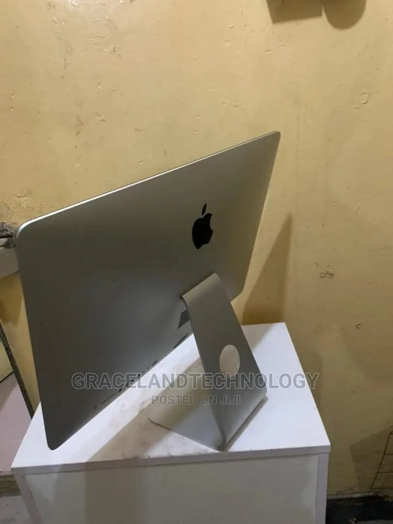 Desktop Computer Apple iMac 16GB Intel Core i5 SSD 250GB