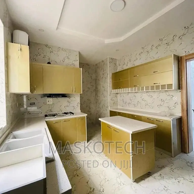 4bedroom Duplex in Lekki for Sale