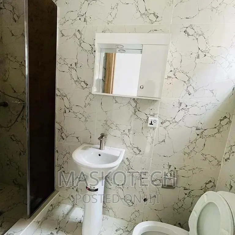 4bedroom Duplex in Lekki for Sale