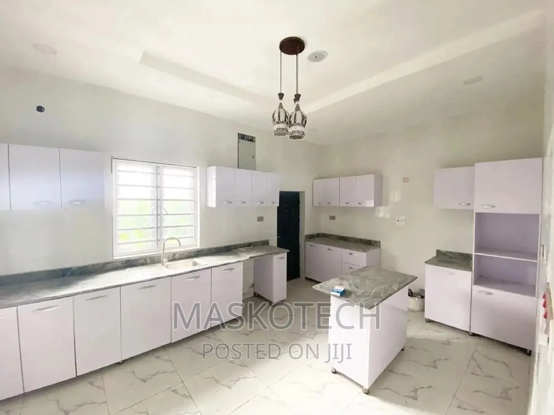 4bedroom Duplex in Lekki for Sale