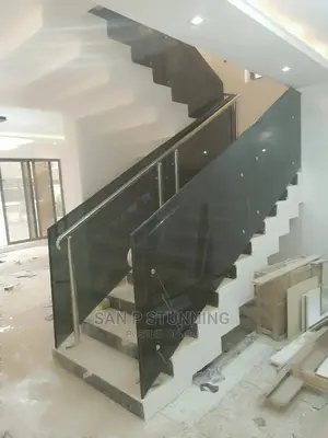 Staircase Rail (Dark) Glass
