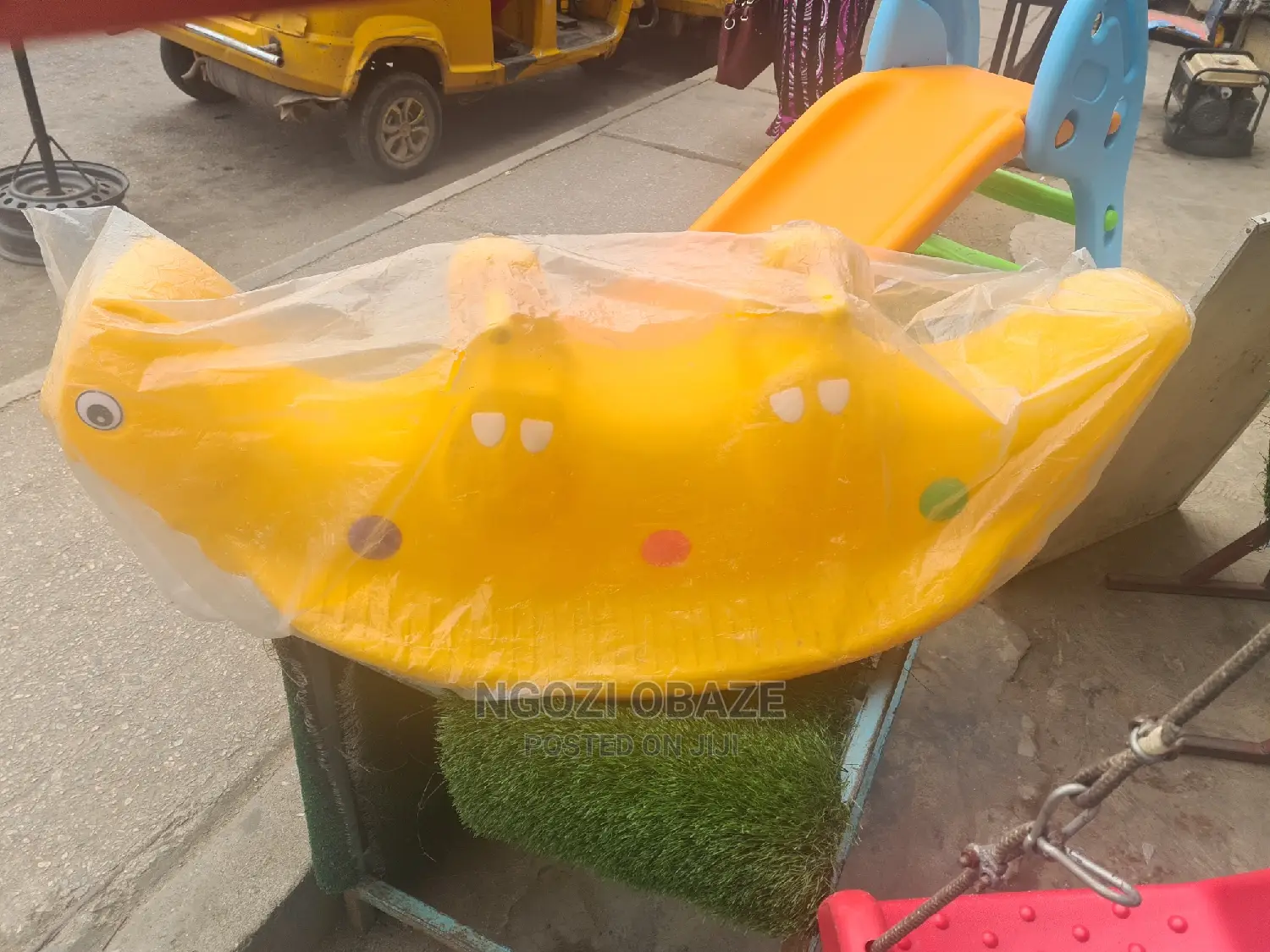 3 Seater Rocker