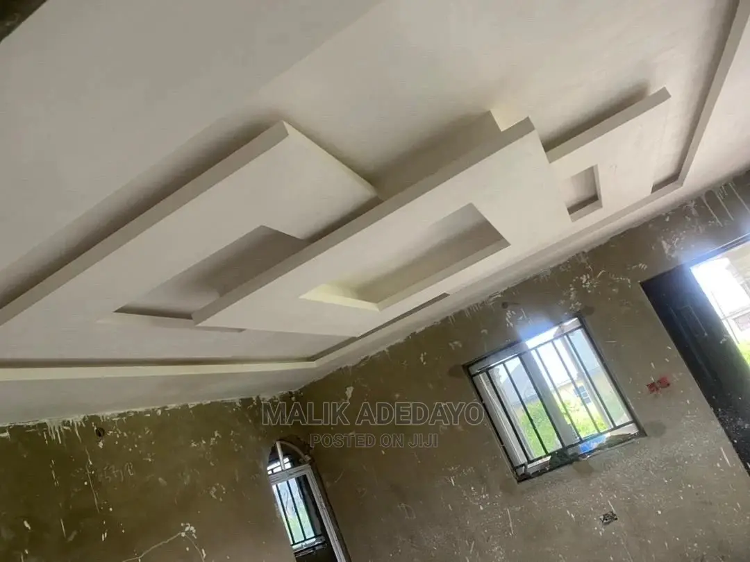 Pop Ceiling, Wall Screeding, Pop Shelf