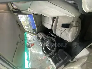 Volkswagen Transporter 2002 White