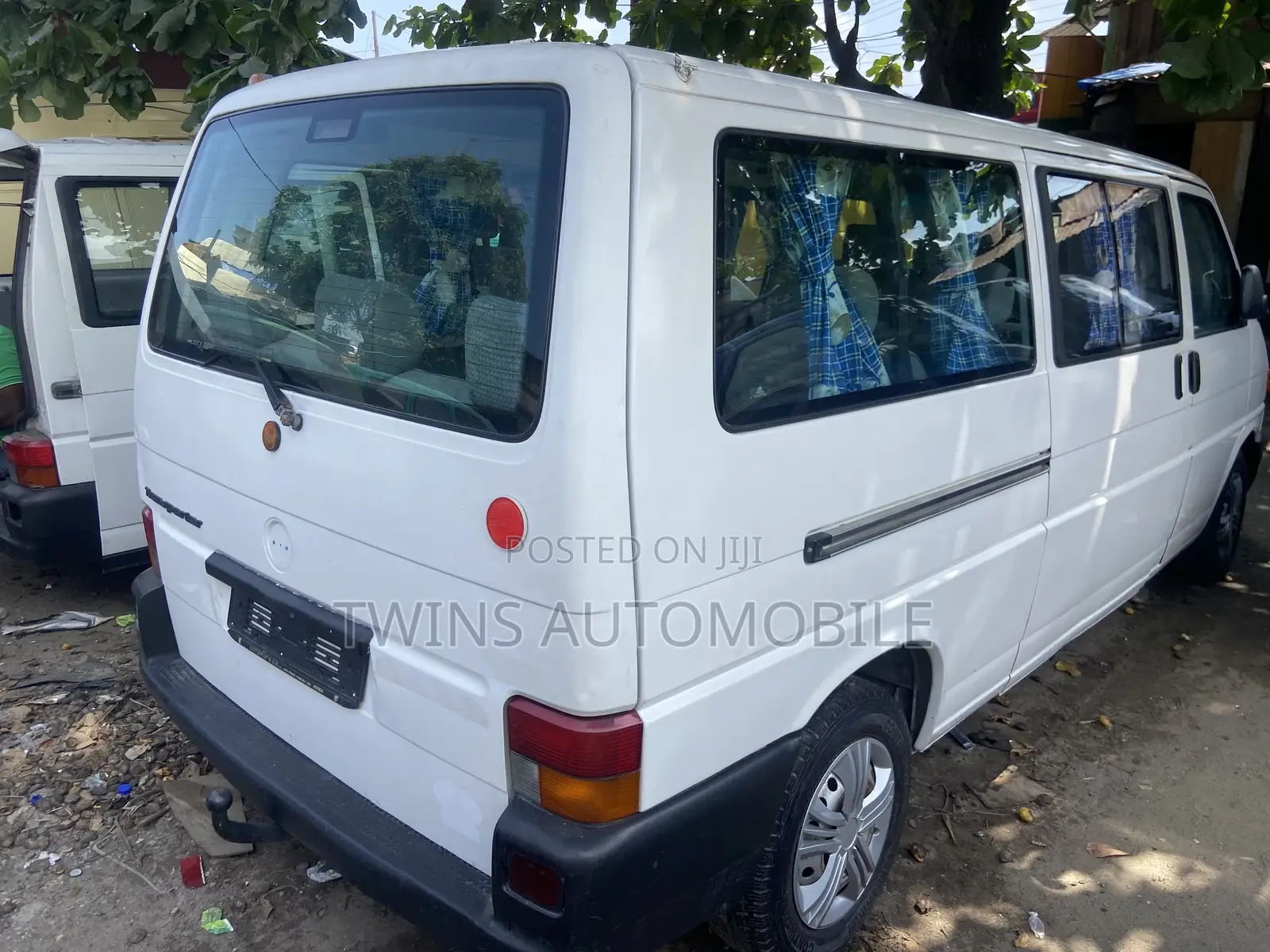 Volkswagen Transporter 2002 White