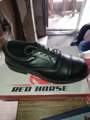 Fashion And Safety Shoe