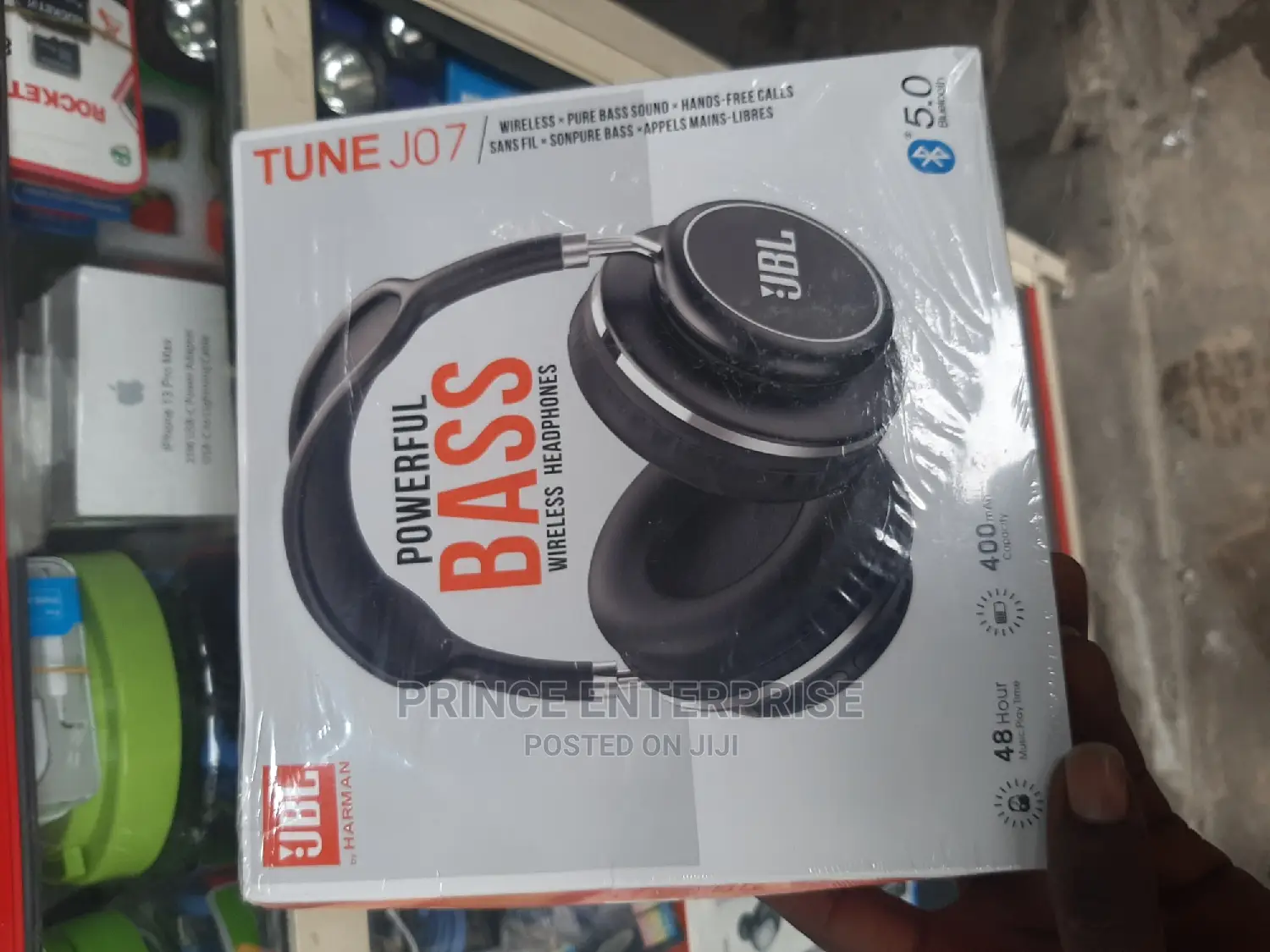 J B L Tune J07