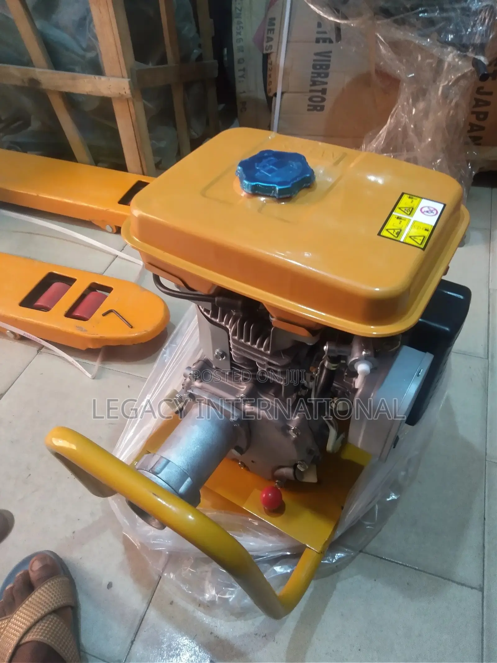Poker Vibrator Machine