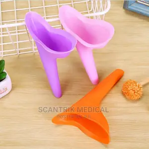 Ladies Urinal Funnel Pee Device Camping Travel Toilet Stand