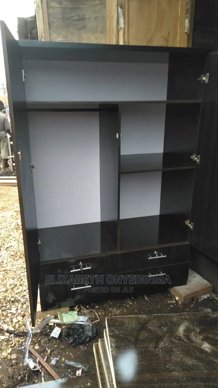 4ft*6ft Wardrobe With 4 Drawers