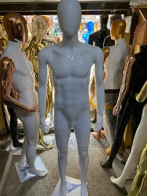 Mo3 Male Faceless Small Size Display Mannequin
