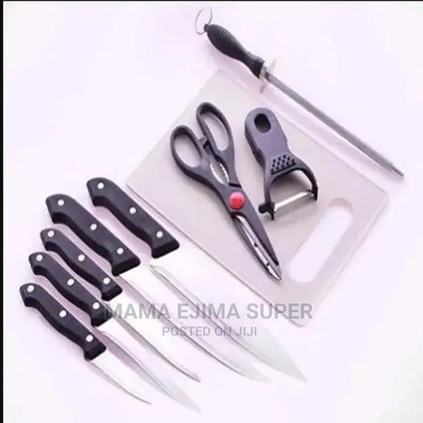 Kitchen Knives With Chopping Board