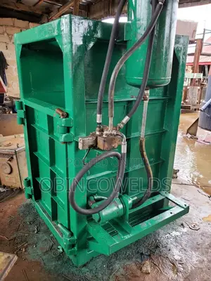 Pet Bottle /Plastics/Paper Baling Machine