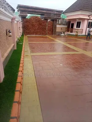 Modern Floor at Its Peak King Size Floor
