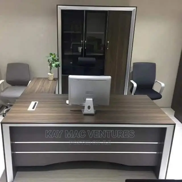 Classic Quality Executive Director's Table