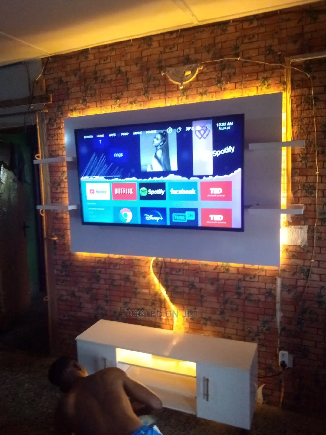 Tv Stand / Tv Console