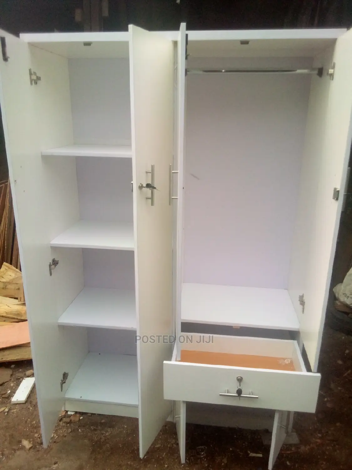 Big Wardrobe 6 Ftt Height 4 Ftt Wide White