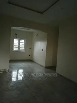 2bdrm Block of Flats in Colonel Estate, Lakowe for rent