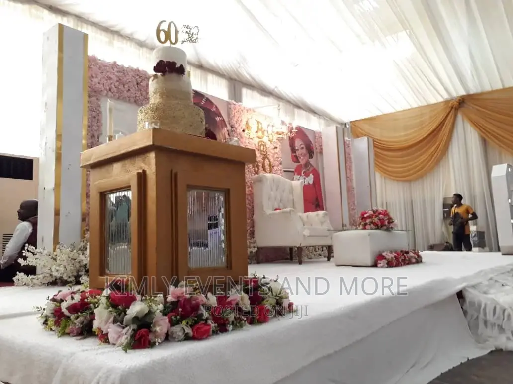Luxury Event Decor, Gold Package