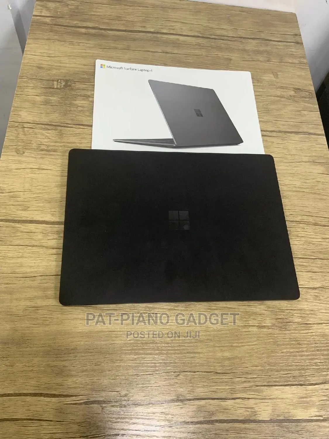 New Laptop Microsoft Surface Laptop 16GB Intel Core I5 SSD 256GB