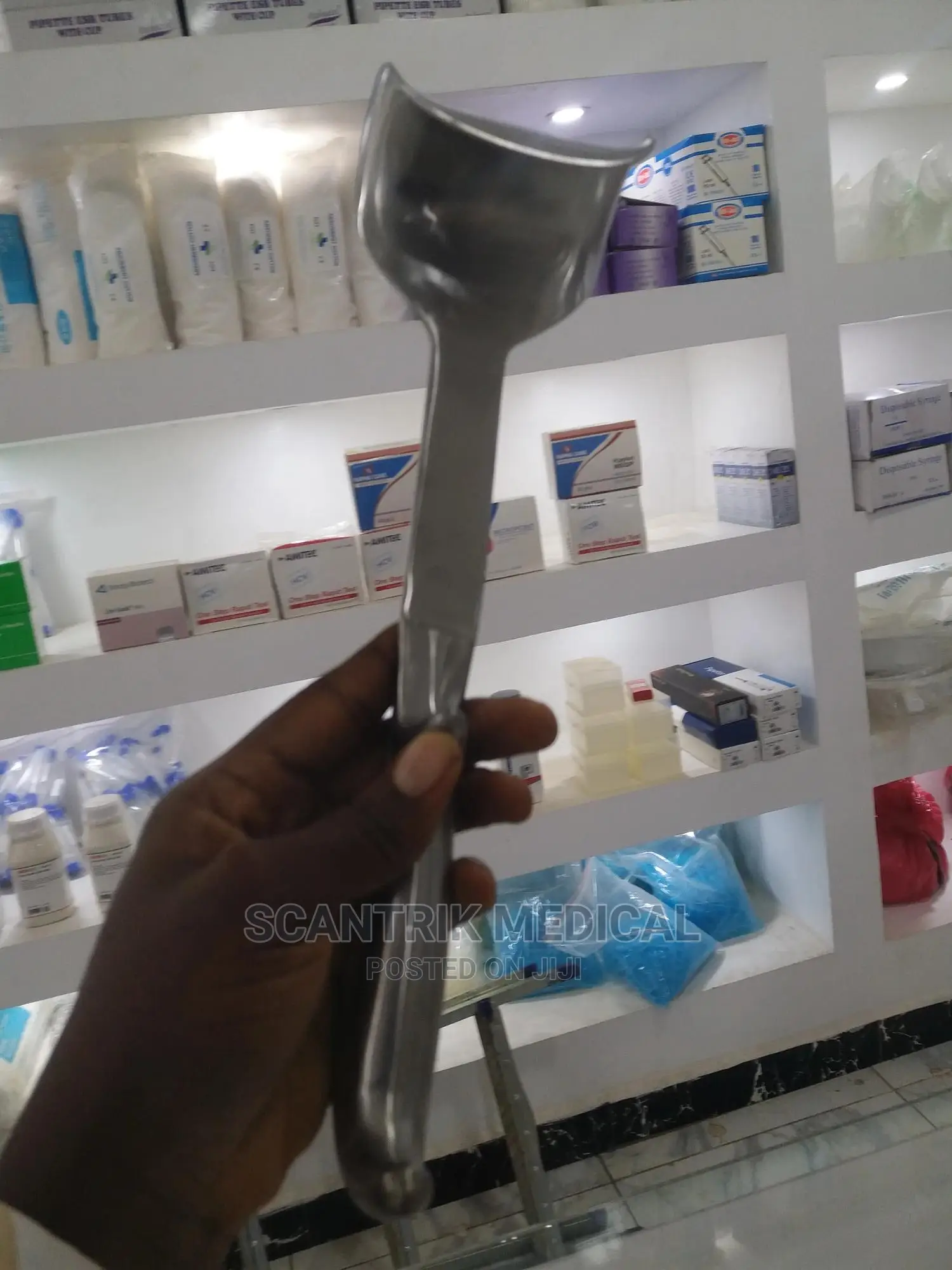 Quality Doyen Retractor Hand Held Retractor